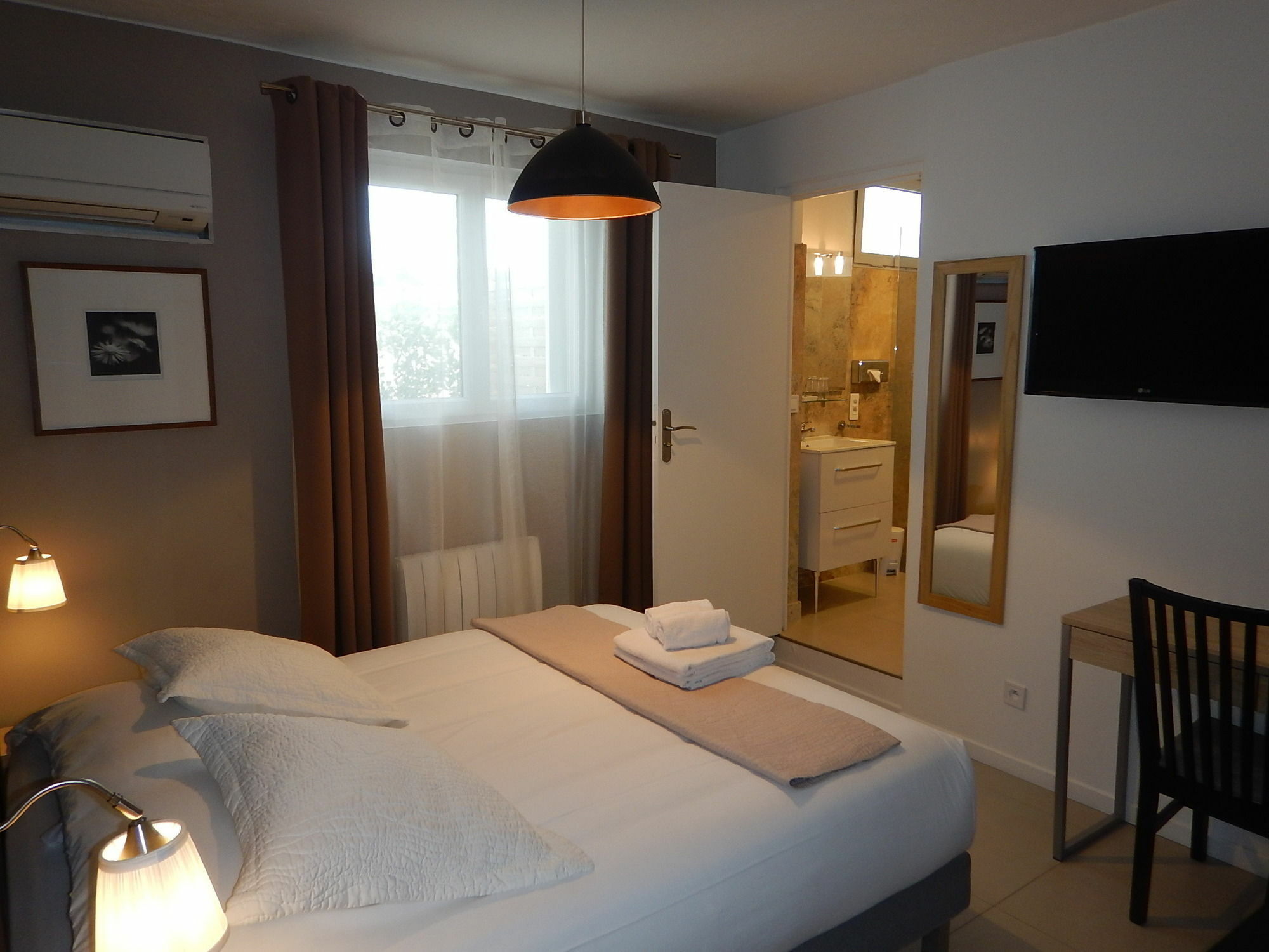 Hotel Miramar- Cap D'Antibes - La Garoupe Plage Room photo
